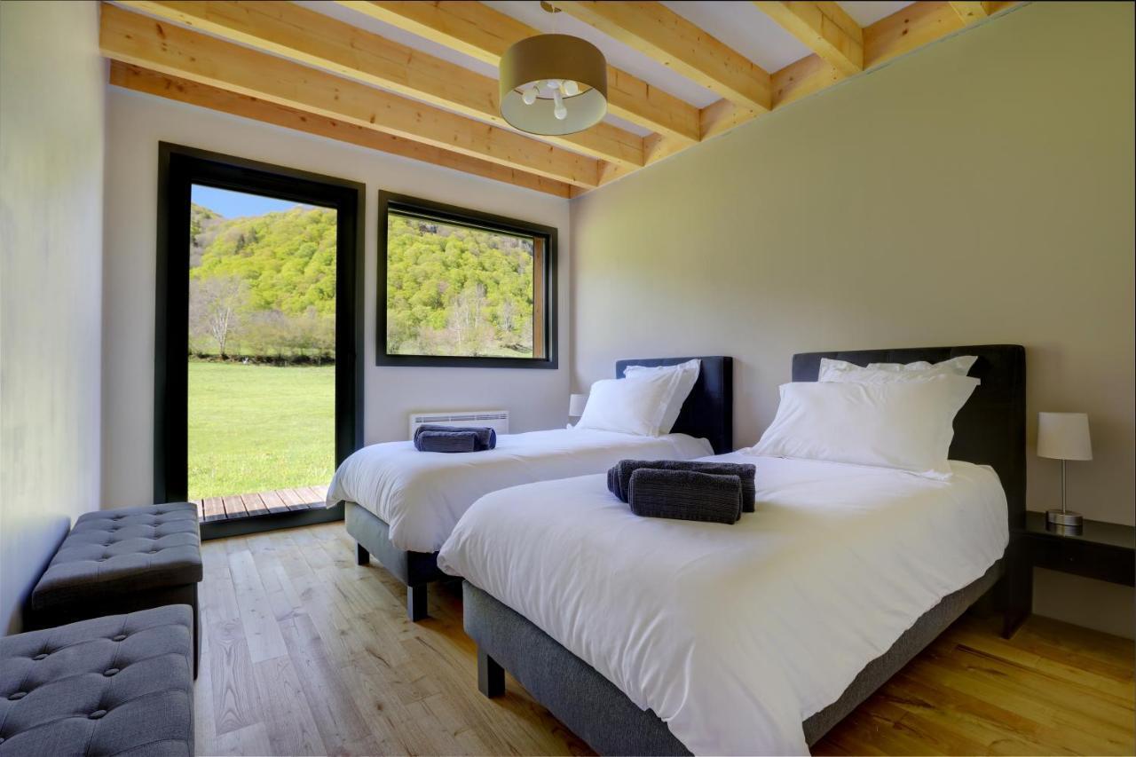 La Dormeuse Du Val Villa Chambon-sur-Lac Exteriör bild