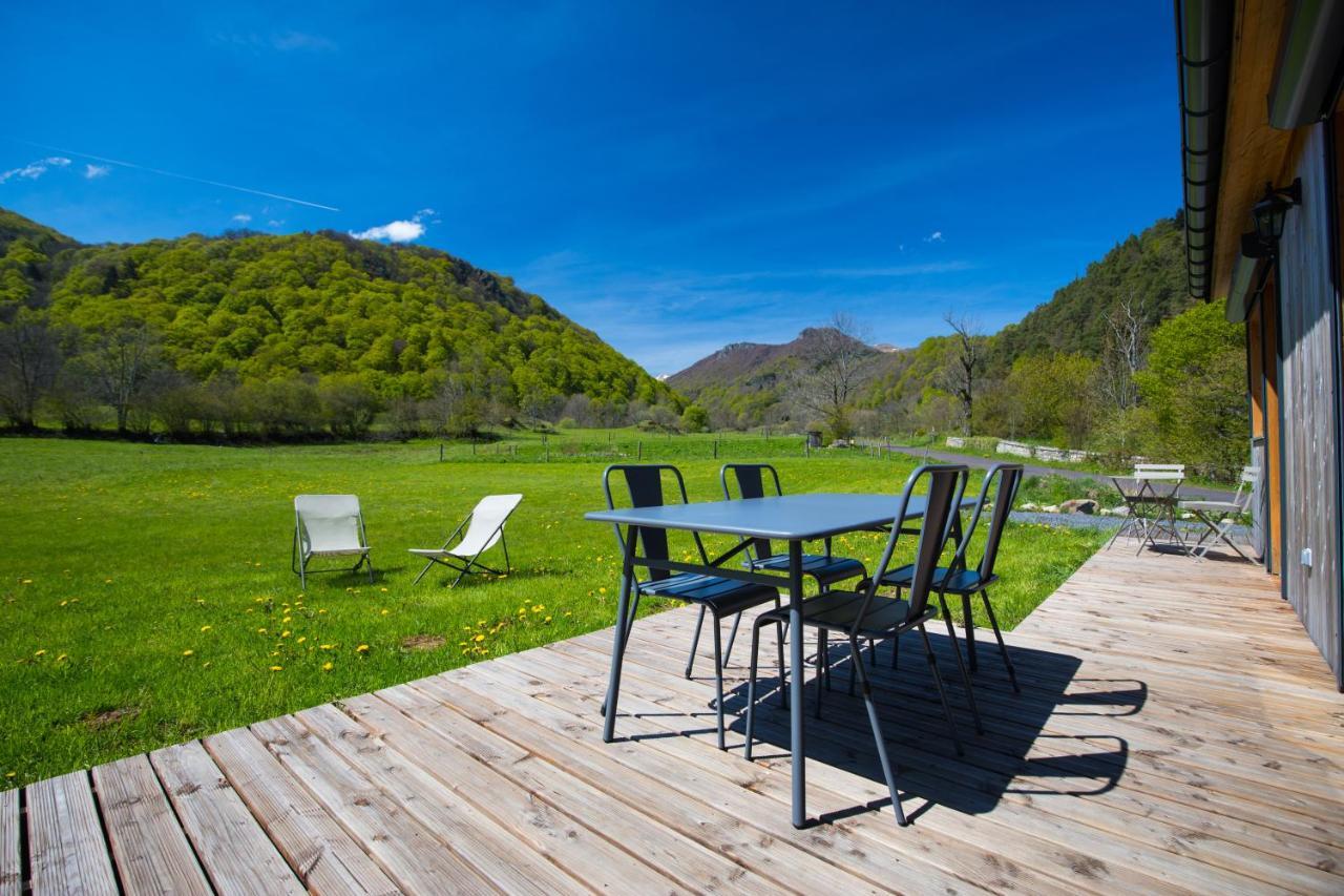 La Dormeuse Du Val Villa Chambon-sur-Lac Exteriör bild